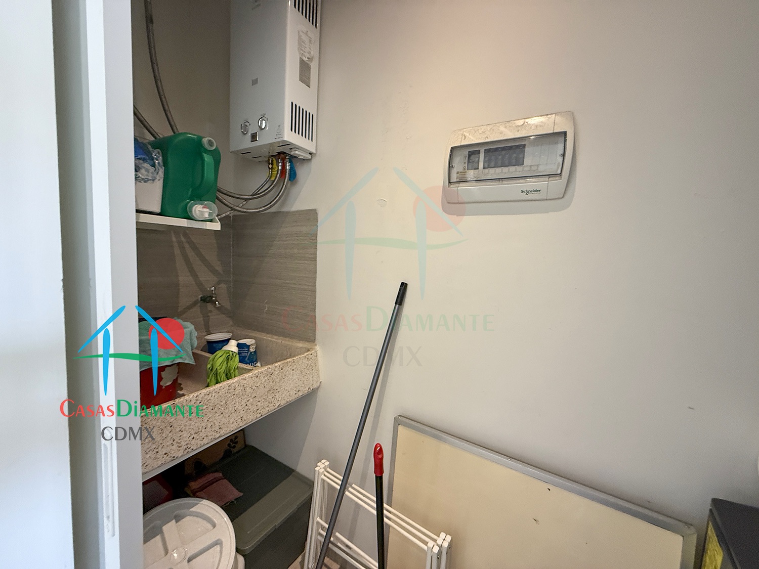 Av. Toluca Telma E BJB - Lavandería 2